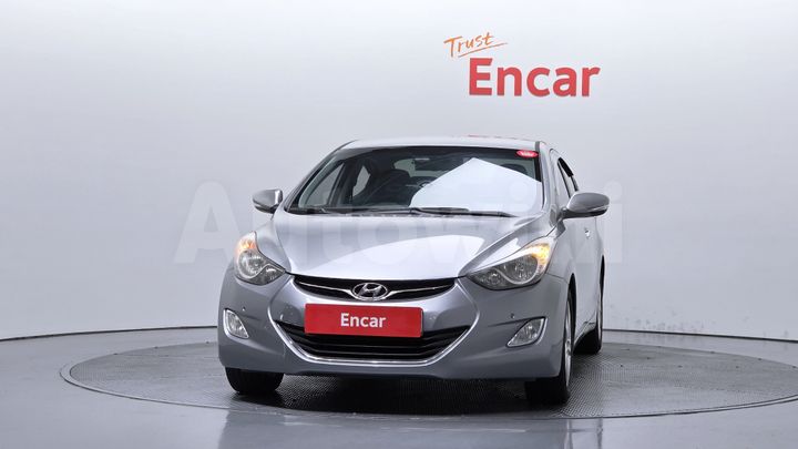 Hyundai Avante 2013 — 3