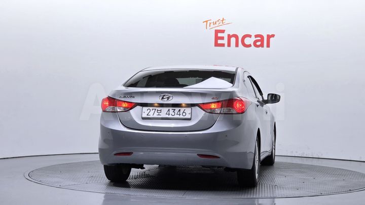 Hyundai Avante 2013 — 4