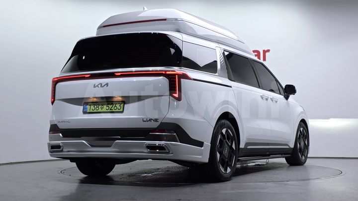 Kia Carnival 2026 — 3