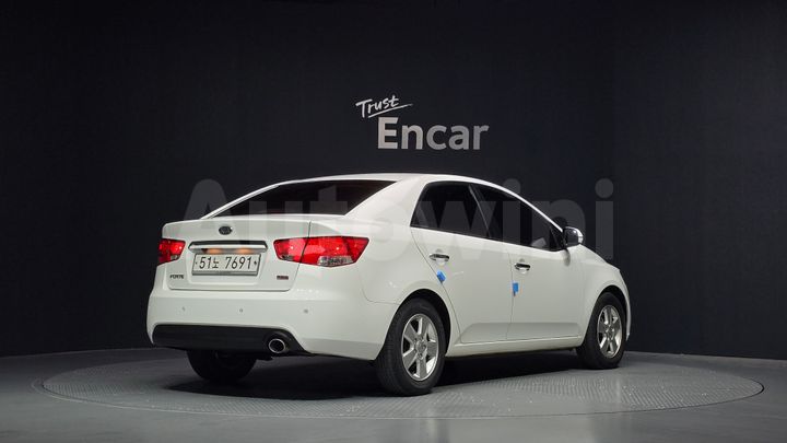Kia Forte 2012 — 2