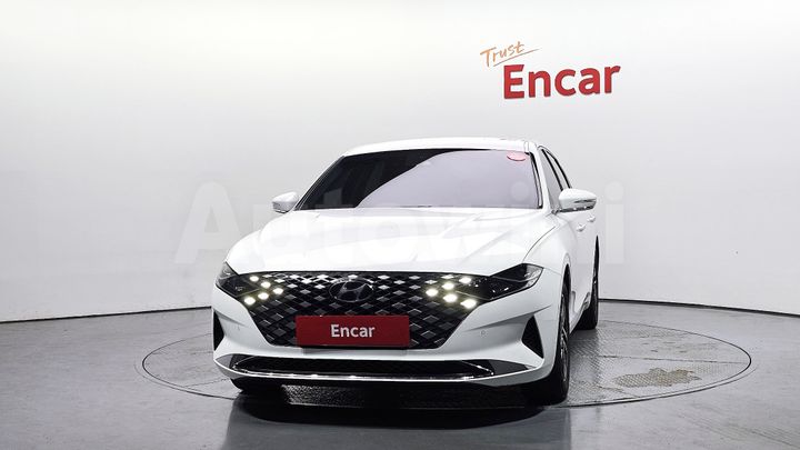 Hyundai Grandeur 2022 — 3