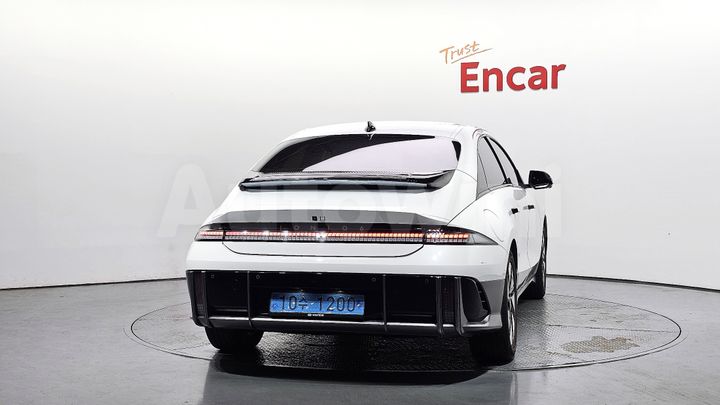 Hyundai Ioniq 2023 — 4