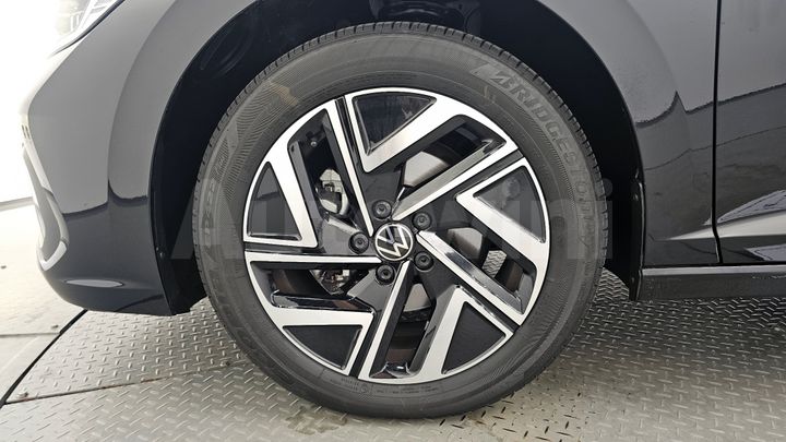 Volkswagen Jetta 2024 — 4