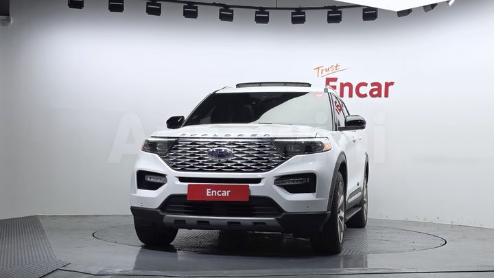 Ford Explorer 2022 — 3