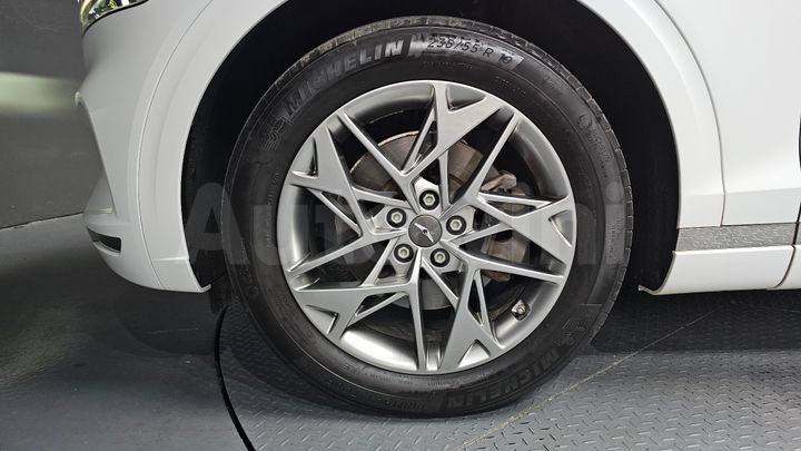Genesis GV70 2022 — 4