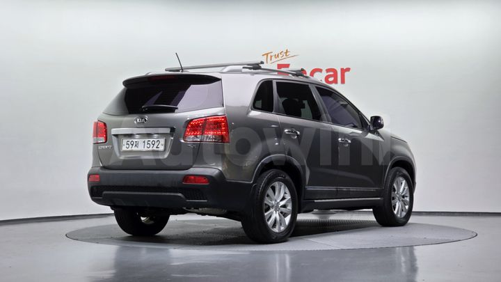 Kia Sorento 2011 — 2