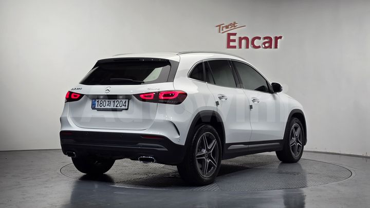 Mercedes Benz GLA Class