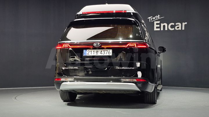 Kia Carnival 2021 — 4
