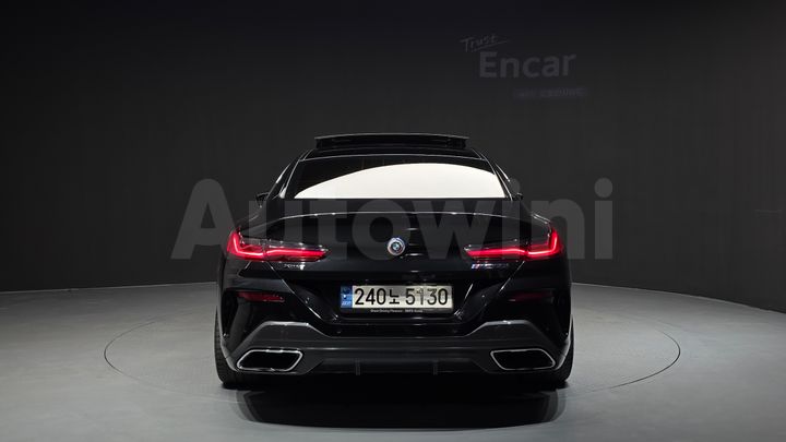 BMW 8 Series 2023 — 4
