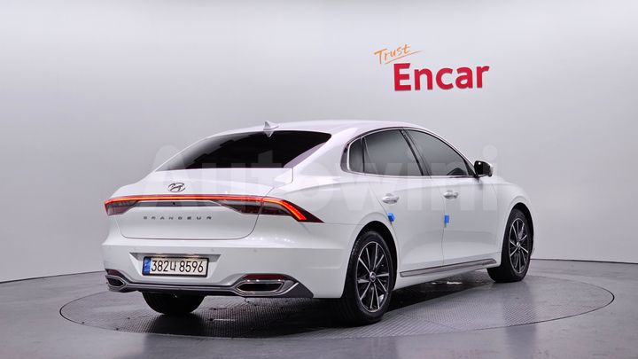 Hyundai Grandeur 2022 — 2