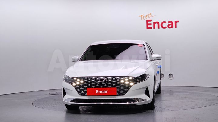 Hyundai Grandeur 2022 — 3