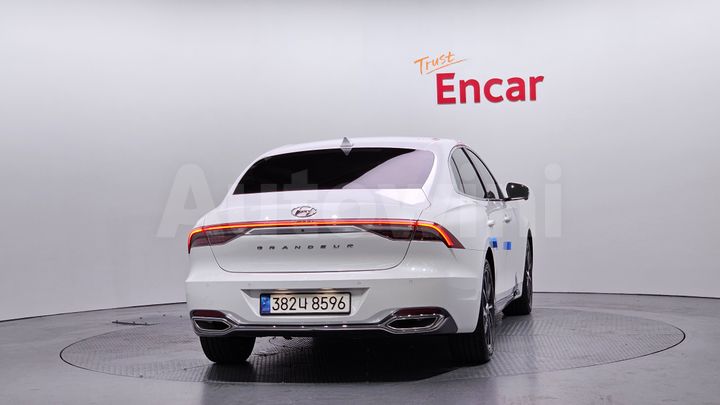 Hyundai Grandeur 2022 — 4