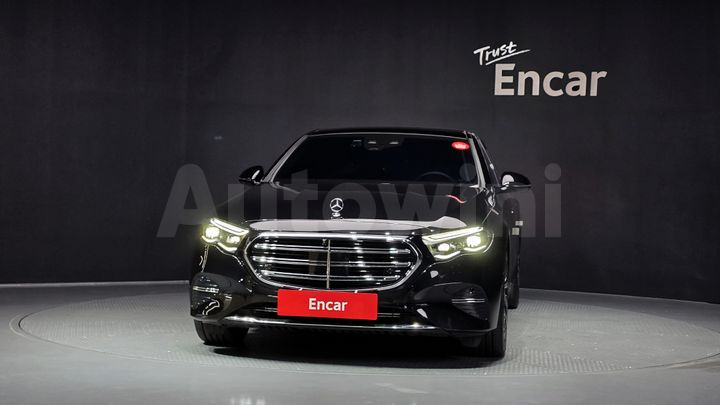 Mercedes Benz E Class 2024 — 3