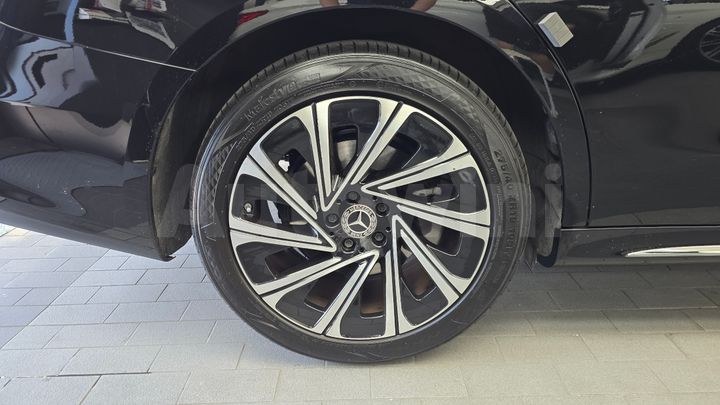 Mercedes Benz E Class 2024 — 5