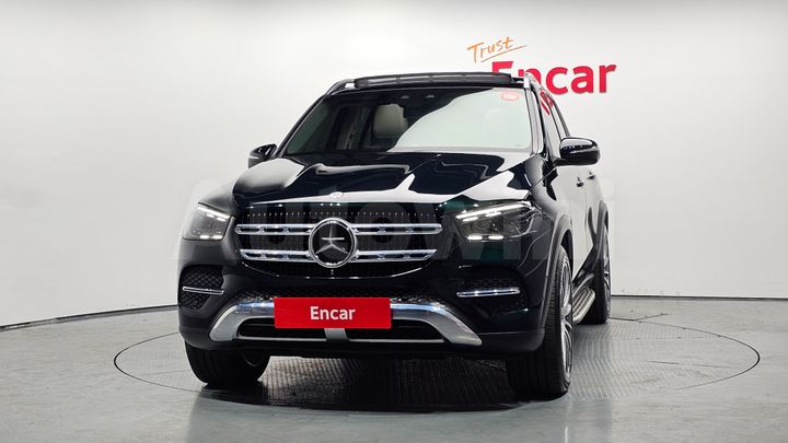 Mercedes Benz GLE Class 2023 — 3
