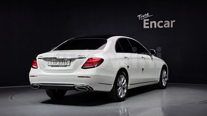 Mercedes Benz E Class