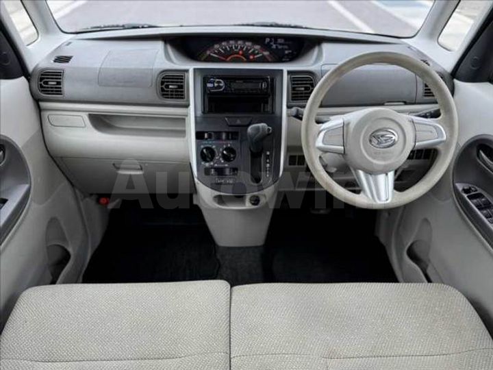 Daihatsu Tanto 2015 — 2