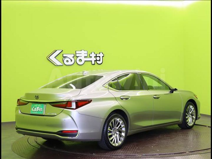 Lexus ES 2023 — 2