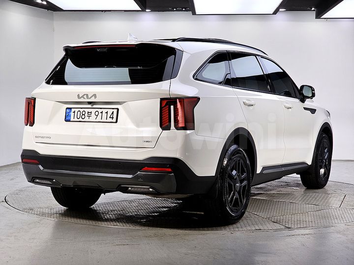 Kia Sorento 2024 KNARH81GDRA310009 — 4