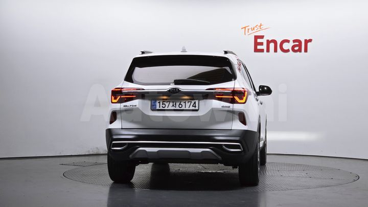 Kia Seltos 2021 — 3