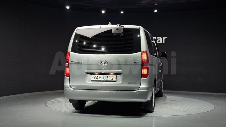 Hyundai Starex 2020 — 3