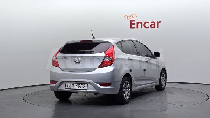 Hyundai Accent 2014 — 2