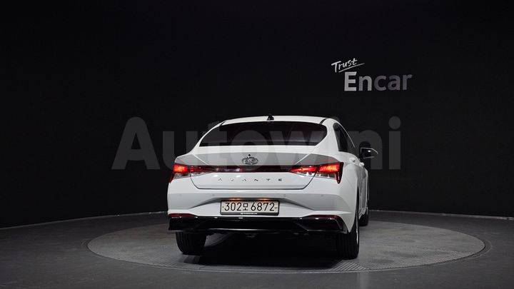 Hyundai Avante 2022 — 4