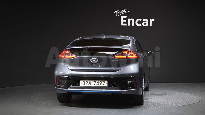 Hyundai Ioniq 2017 — 3
