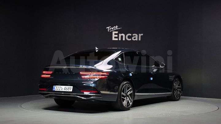 Genesis G80 2025 — 2