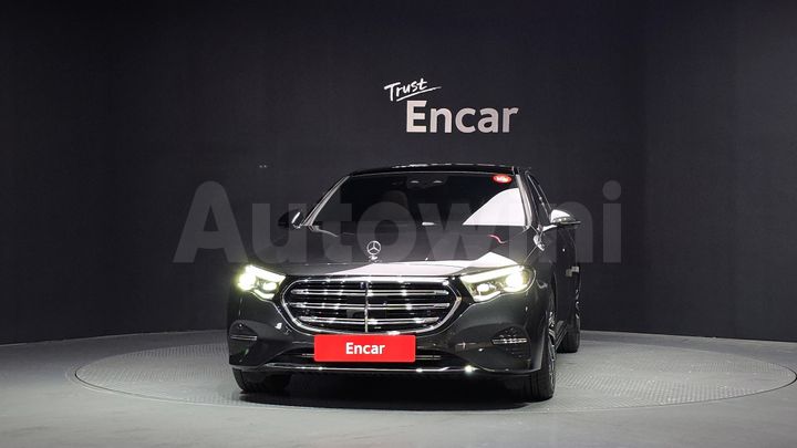 Mercedes Benz E Class 2024 — 3