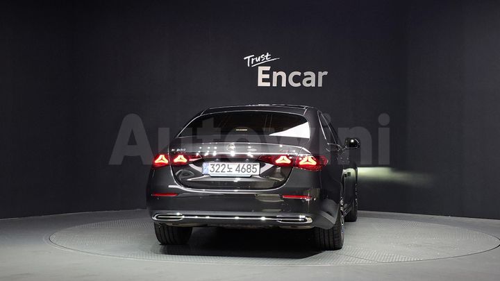 Mercedes Benz E Class 2024 — 4