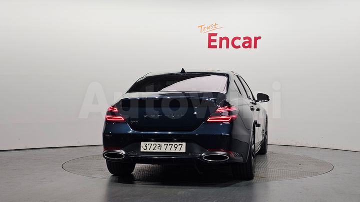 Genesis G70 2022 — 4