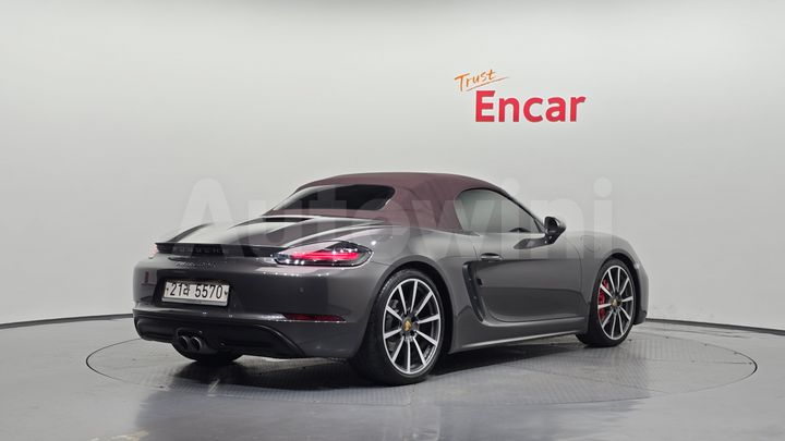 Porsche 718