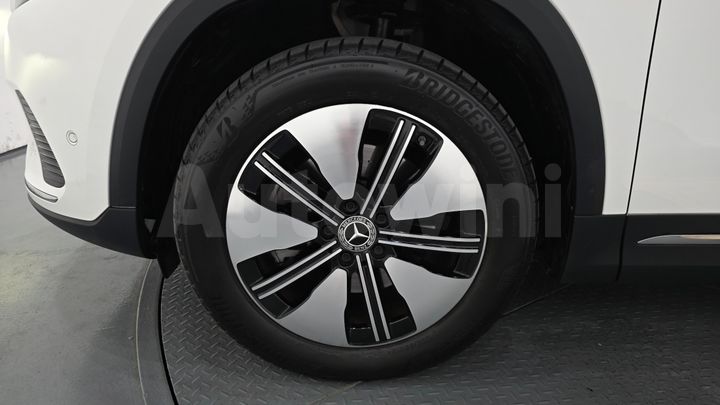 Mercedes Benz EQA