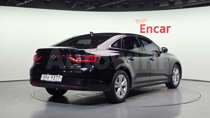 Renault SM6 2017 — 2