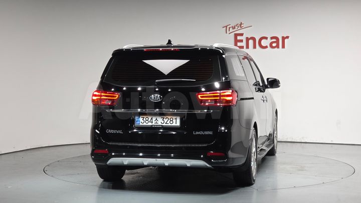 Kia Carnival 2020 — 4