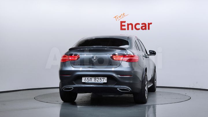 Mercedes Benz GLC Class 2018 — 4