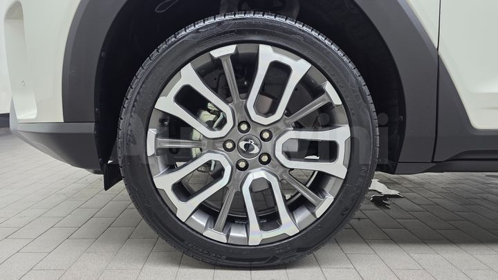KGM (Ssangyong) Torres 2025 — 5