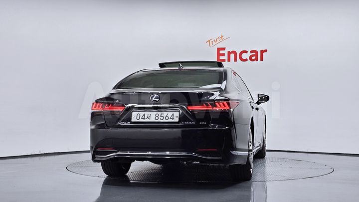 Lexus LS 2018 — 4