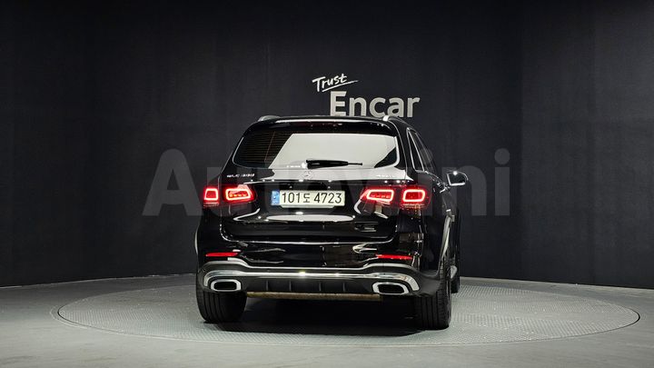Mercedes-Benz GLC Class 2022 — 5