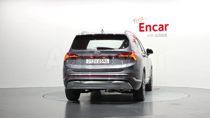 Hyundai SantaFe 2022 — 4