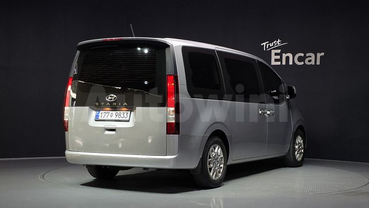Hyundai Staria 2023 — 2