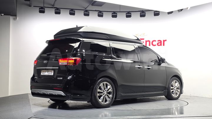 Kia Carnival 2018 — 2