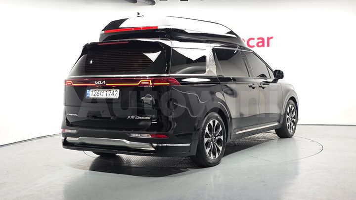 Kia Carnival 2022 — 2