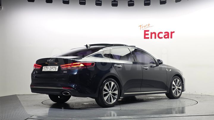 Kia K5 2016 — 2