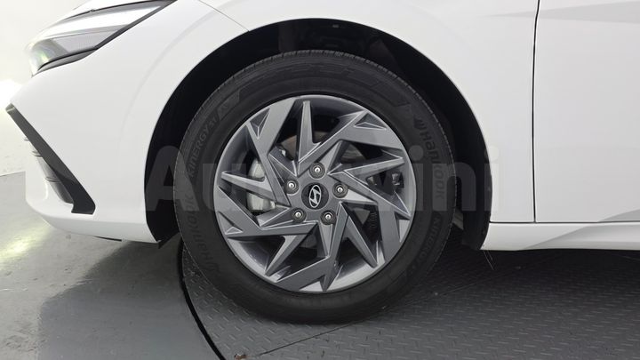 Hyundai Avante 2024 — 5