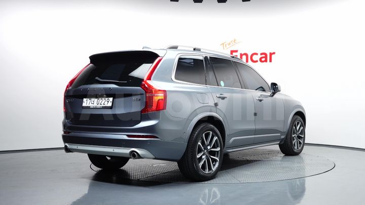 Volvo XC90 2017 — 2