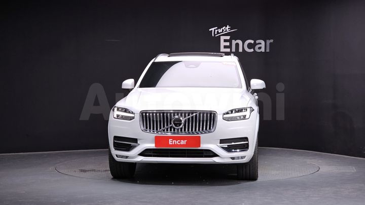Volvo XC90 2024 — 2