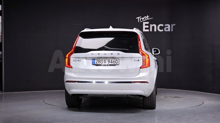 Volvo XC90 2024 — 3