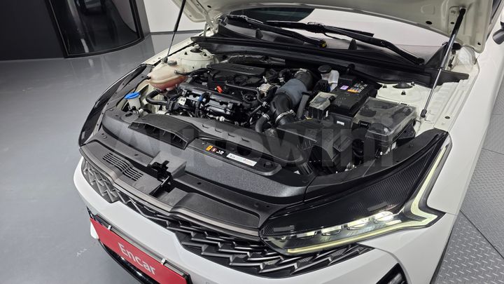 Kia K5 2022 — 5